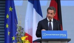 Nicolas Sarkozy ne veut pas mettre un terme à son "recul" politique-  28/02