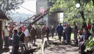 Bosnie : 140 mineurs refont surface après deux jours de...