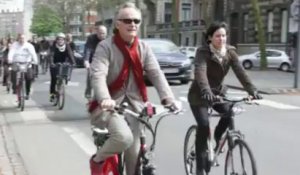 Casadesus fait du vélo