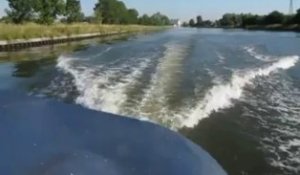 Houplin-Ancoisne: Petite accélération sur le canal de la Deûle...