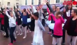 Un flash mob lance la soirée danse - Caen