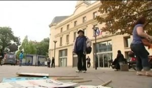 Rythmes scolaires : à Aubervilliers, les enseignants font grève