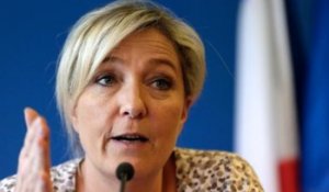 ZAPPING ACTU DU 08/10/2013 - Le Front National, "premier parti de France" selon Marine Le Pen