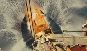 Capitaine Phillips - Extrait "Pirates Escape On Life boat " - VOST