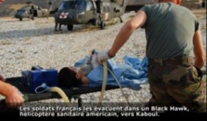 Afghanistan - Les militaires français évacuent des enfants