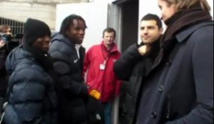 Guingamps-PSG. L'arrivée du bus parisien avec Manu Petit