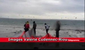 Perros-Guirec (22). Championnat de France de kite-surf longue distance