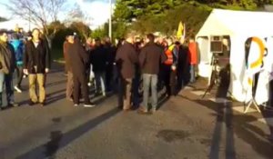 Lannion. Manifestation devant le site d'Alcatel