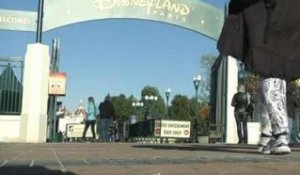 Disneyland: l'enfant accidenté aurait quitté son siège "trop tôt" - 31/10