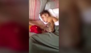 Justin Bieber filmé au lit par une jeune fille
