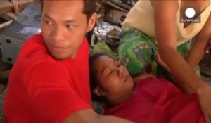 Les secours peinent à rejoindre les zones dévastées aux Philippines
