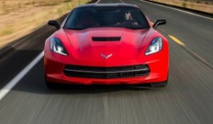 300 km/h sur route en Chevrolet Corvette Stingray