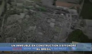 Un immeuble s'effondre sur lui-même au Brésil