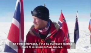 Le Prince Harry fête son arrivée au Pôle Sud