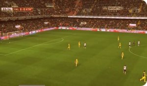Coupe du Roi : la belle gamelle de l'arbitre de Valence - Atletico Madrid