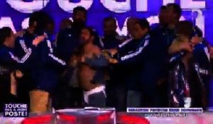 "Touche pas à mon poste !" : Cyril Hanouna se fait déshabiller par l'équipe de France de Handball