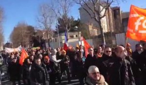 Continentale Nutrition : 380 salariés manifestent à Montrouge, au sud de Paris