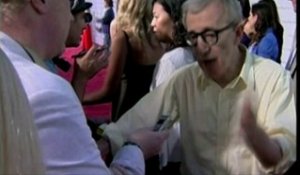 Woody Allen se défend d'avoir agressé la fille de Mia Farrow