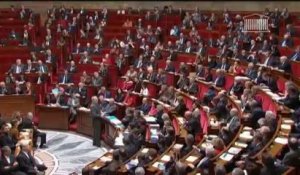 Ayrault : "le travail sur le projet de loi famille va se poursuivre"