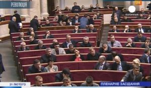 Ukraine : la Rada vote le retour à la Constitution de 2004