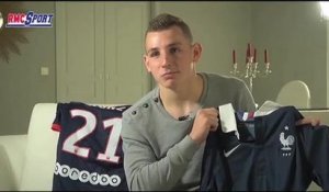 FOOTBALL : Quand Lucas Digne découvre le maillot de l'équipe de France - 25/02