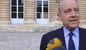 Valls à Matignon: "un défi considérable", estime Juppé - 01/04