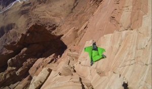 Just Insane ! Wingsuit-Base Jump in Arizona, Scotty-Bob and James Yaru The Flake Run
