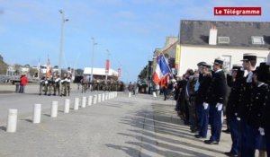 Douarnenez. Cérémonie militaire exceptionnelle