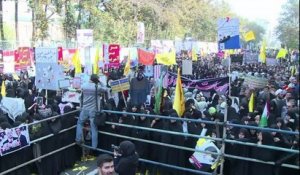 Les Iraniens fêtent l'anniversaire de la prise de l'ambassade des États-Unis
