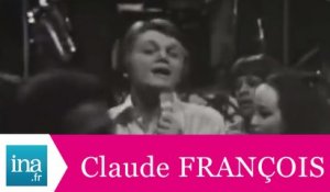 Claude François "J'attendrai" (live officiel) - Archive INA