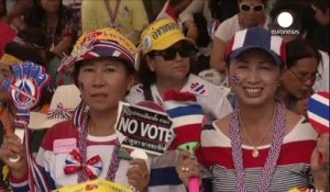 Deux visions de la Thaïlande manifestent à Bangkok