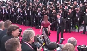 Rubrique la Minute Fashion de Cannes -  Deuxième jour du Festival à Cannes : Glamour, un peu , beaucoup, à la folie ou pas du tout