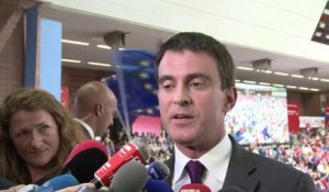 Manuel Valls en meeting à Barcelone