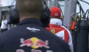 Vettel manque d'écraser Raikkonen