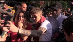 Justin Bieber raciste : Le chanteur s'excuse pour sa blague (Vidéo)
