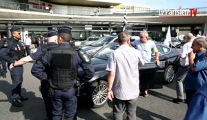 Grève des taxis : «On va bloquer Paris complètement»
