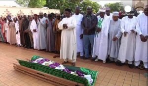 Attentat d'Abuja : Goodluck Jonathan au chevet des blessés