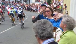 Tour 2014 : le peloton traverse Hucqueliers