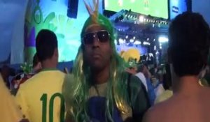 Des supporters brésiliens en pleurs quittent Copacabana