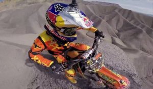 GoPro : Session motocross dans un désert de dunes