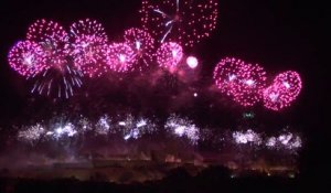 En exclusivité mondiale : Le Feu d’Artifice de Carcassonne et l’embrasement de la Cité du 14 juillet 2014, sur TVcarcassonne :