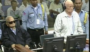 Images du procès de deux dirigeants khmers rouges