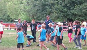 Initiation au rugby par les joueurs du FCG au parc Paul-Mistral de Grenoble