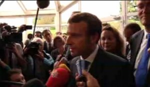 Emmanuel Macron: "Etre ministre dans un gouvernement: ça n'est pas commenter"