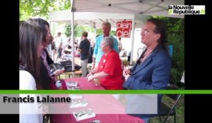 VIDEO. Les auteurs dédicacent à la Forêt des livres en Touraine