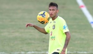 Le superbe skill de Neymar à l'entraînement du Brésil