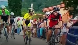 Tour d'espagne : deux cyclistes en viennent aux mains