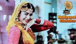 Asha Bhosle Cult Classic Mujra Song - Tora Maan Bada Paapi - Best of Naushad Hits - Gunga Jumna