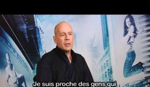 Clones - Interview Bruce Willis