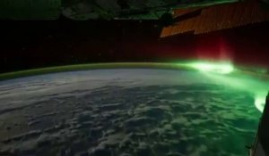 Aurores boréales vues de la station spatiale internationale